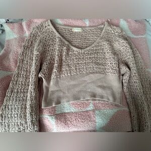 large altars state cropped sweater